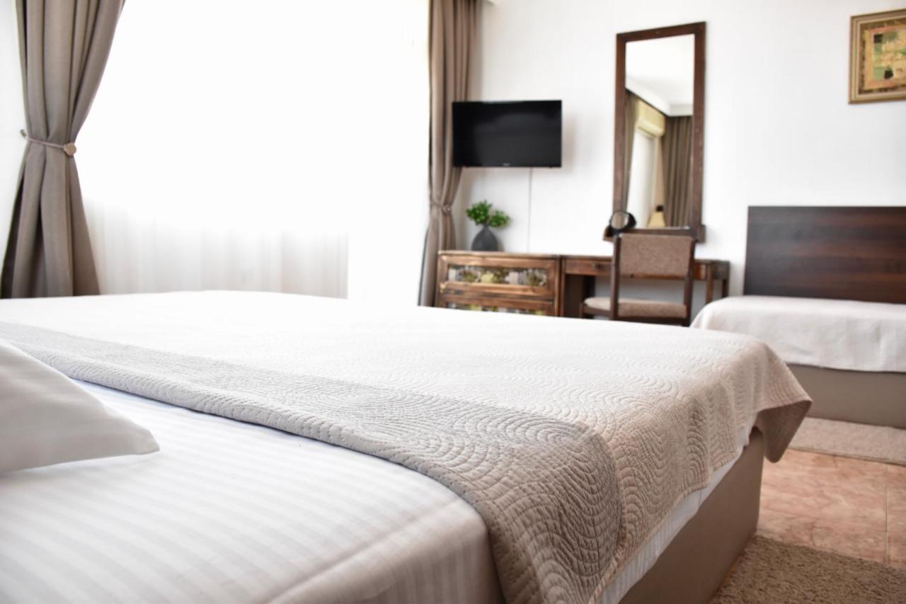 Family Hotel Apolonia Созополь Экстерьер фото