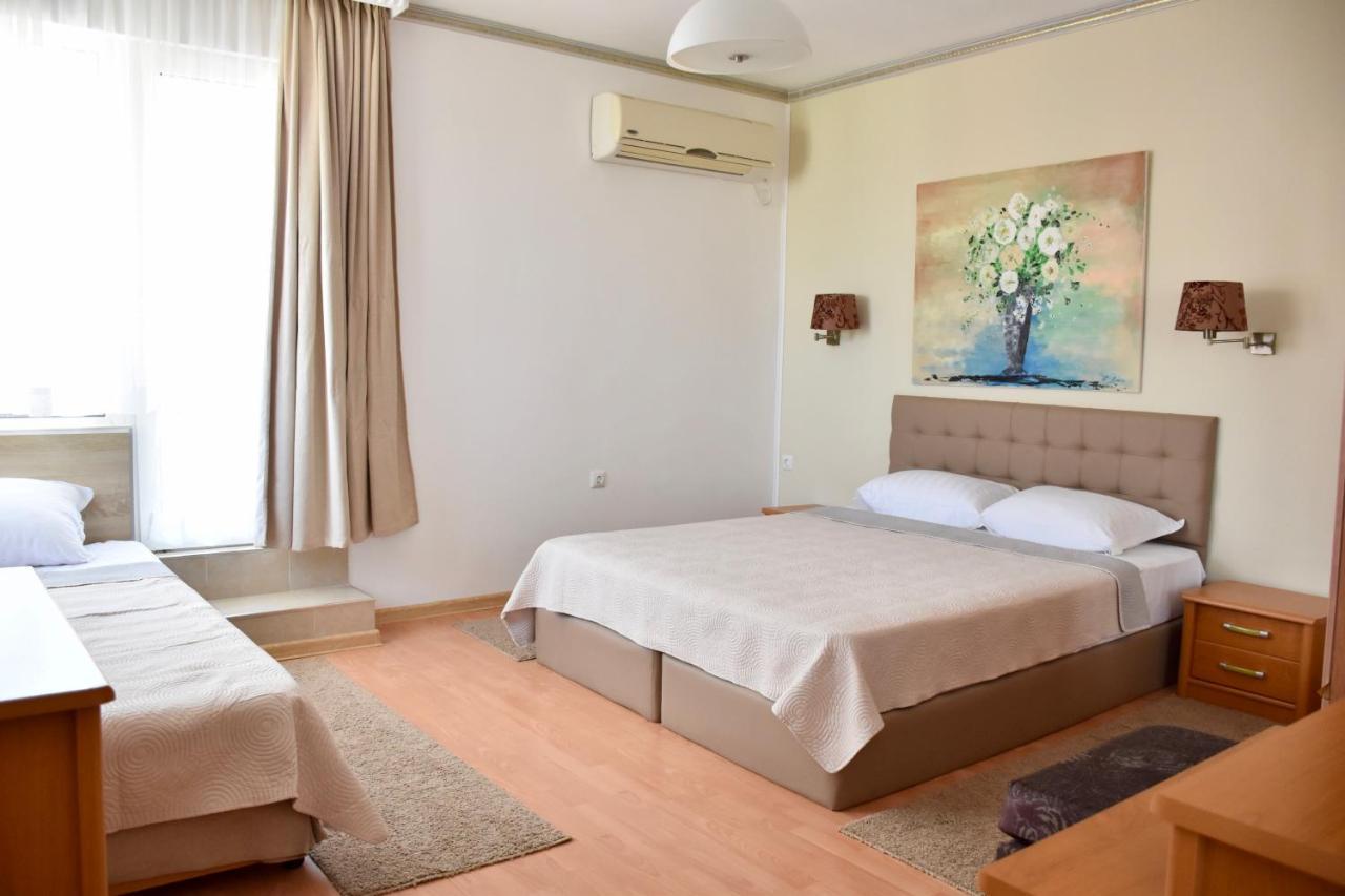 Family Hotel Apolonia Созополь Экстерьер фото