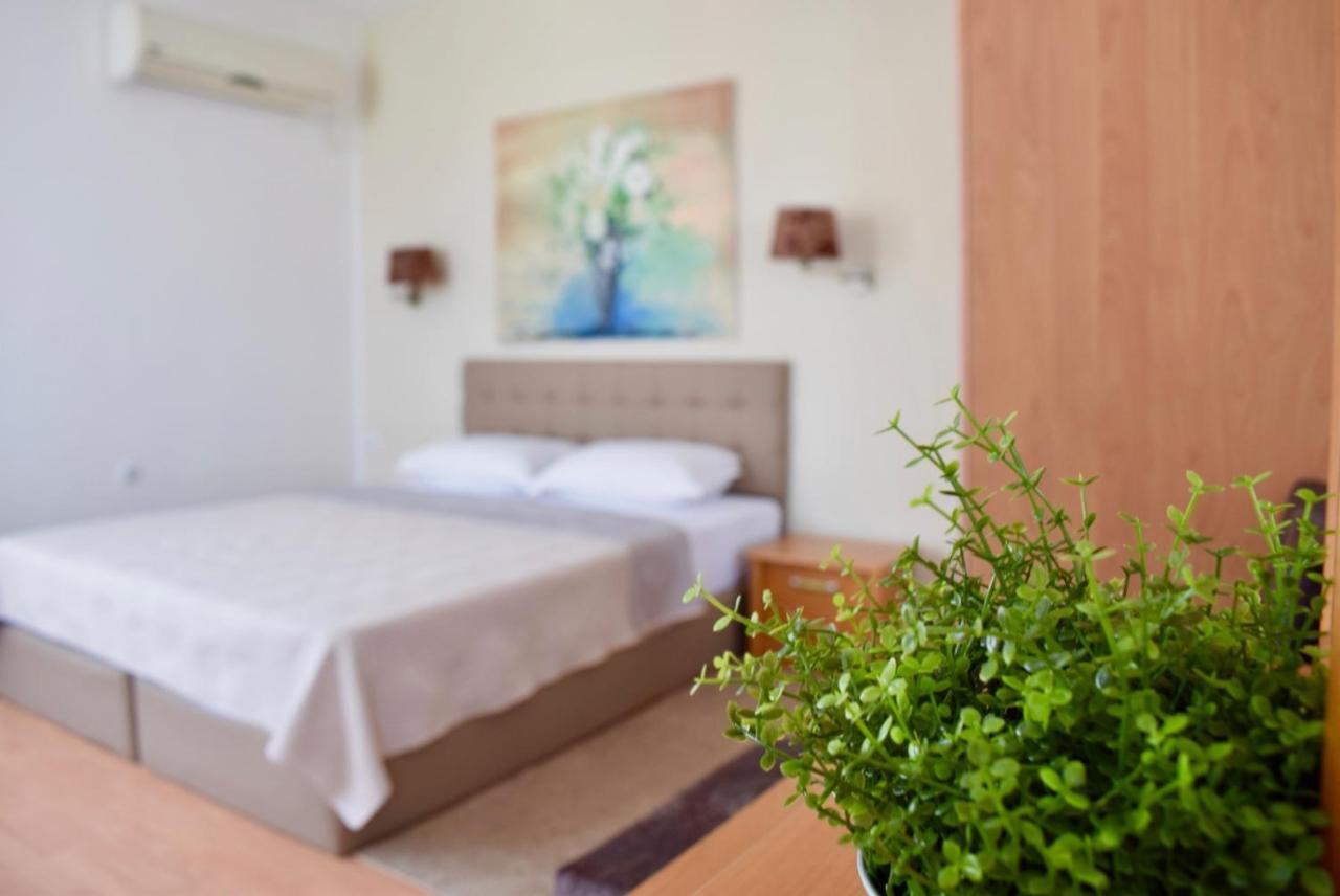 Family Hotel Apolonia Созополь Экстерьер фото
